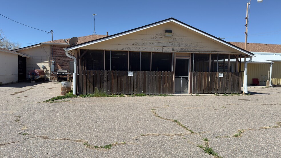 More Photos Of 664 2nd Ave, Deer Trail Office For Sale
