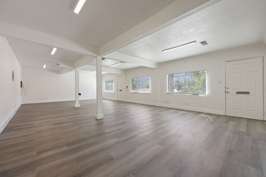 More Photos Of 1015-1017 El Cajon Blvd, El Cajon Office For Lease