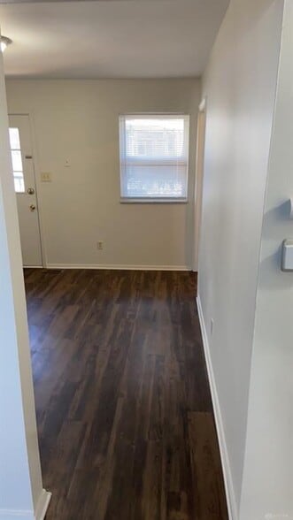 More Photos Of 3214 Illinois Ave, Middletown Apartments For Sale