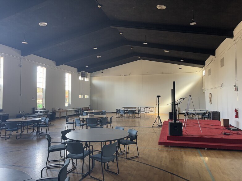 More Photos Of 1523 Boston St, Aurora Religious Facility For Sale