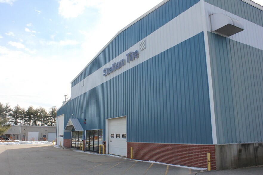 More Photos Of 4 Gator Rock Rd, Somersworth Distribution For Sale