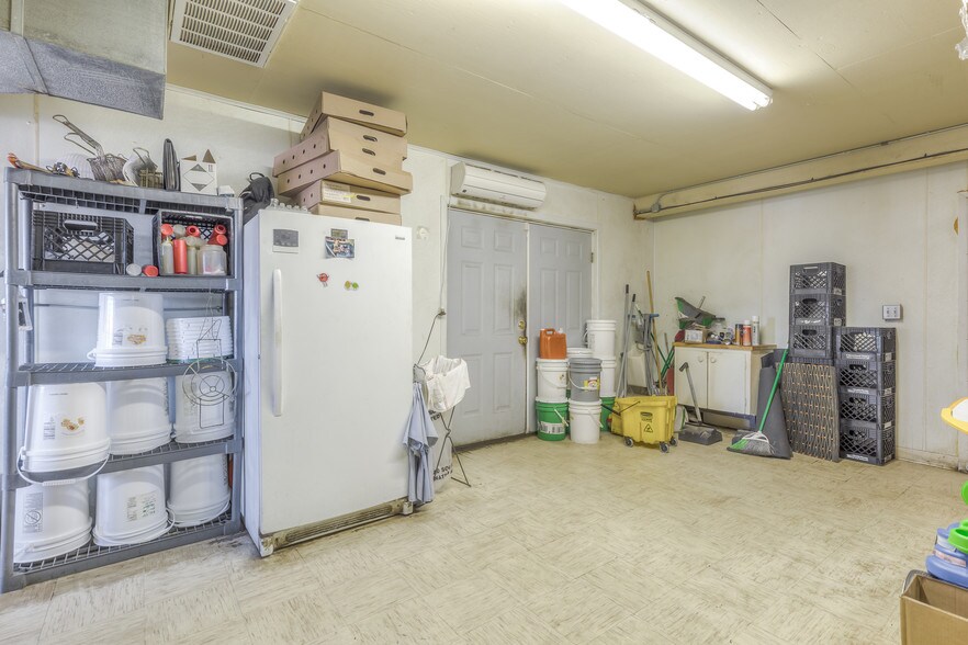 More Photos Of 29301 Hwy 82 Hwy, Park Hill Restaurant For Sale