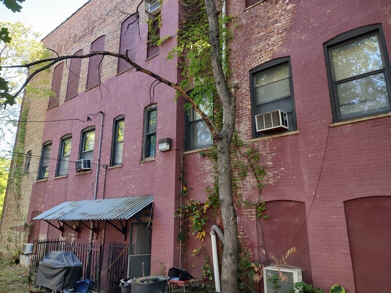 More Photos Of 126 Rutgers Ave, Jersey City Specialty For Sale