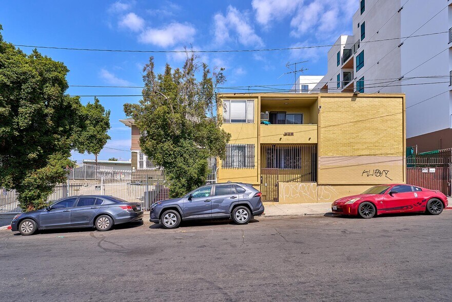 More Photos Of 830 S Hoover St, Los Angeles Storefront Retail Office For Sale