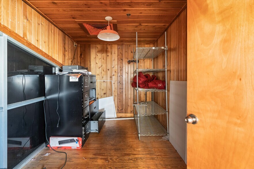 More Photos Of 4950 S Loop 289, Lubbock Restaurant For Lease