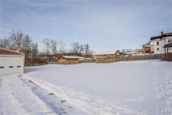 More Photos Of 19 Old Monongahela Pike, Eighty Four Specialty For Sale