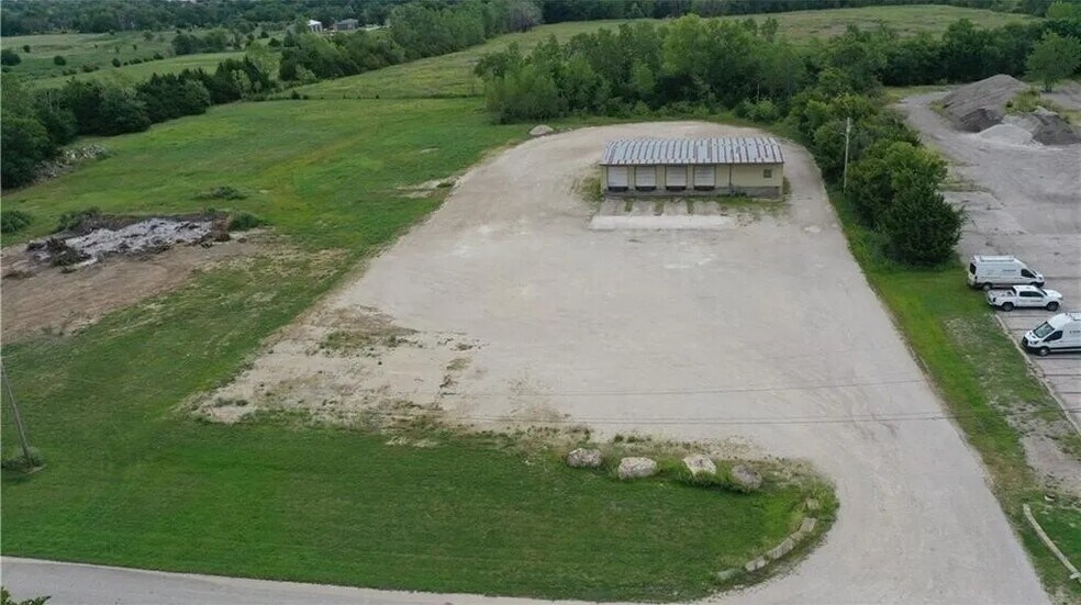 More Photos Of 501 Main, Gas Specialty For Sale