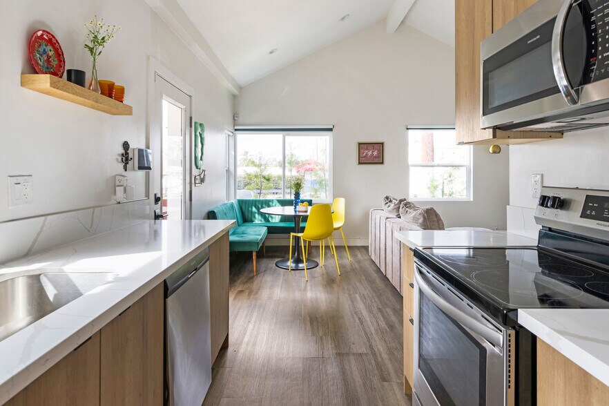 More Photos Of 510 Toledo St, Los Angeles Specialty For Sale