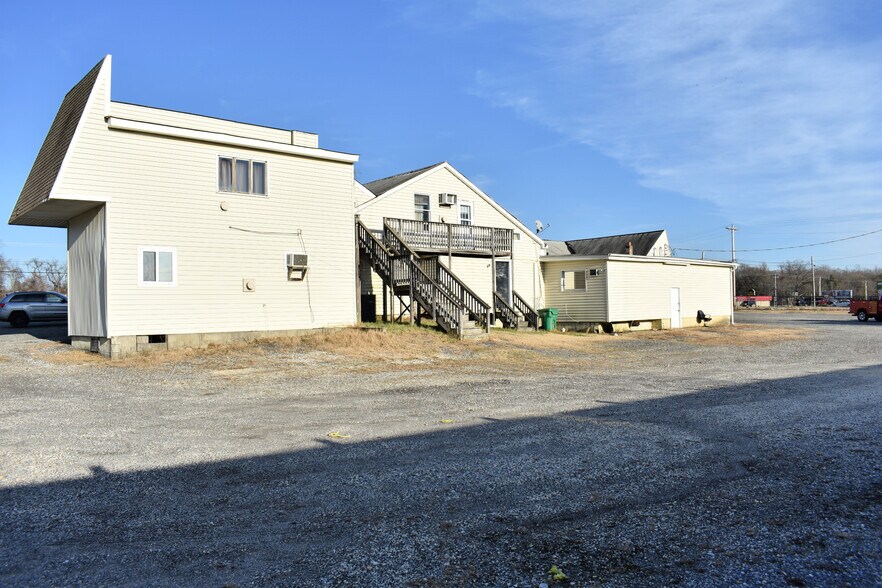 More Photos Of 28967 Three Notch Rd, Mechanicsville Freestanding For Lease