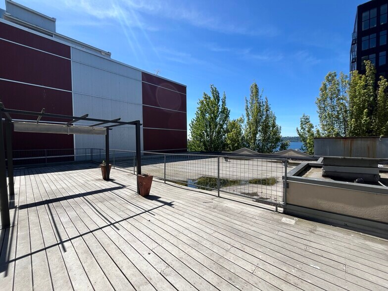 More Photos Of 2510 Western Ave, Seattle Apartments For Lease