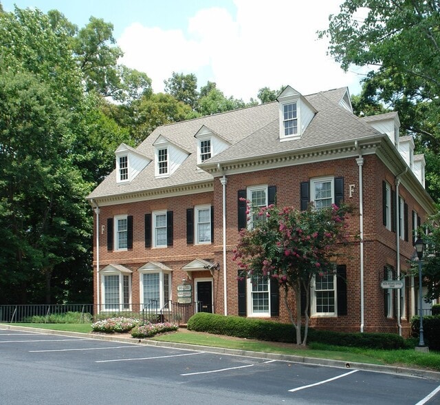 More Photos Of 3547 Habersham At Northlake, Tucker Office For Lease