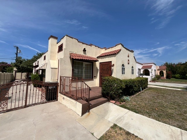 More Photos Of 417 Wing St, Glendale Multifamily For Sale