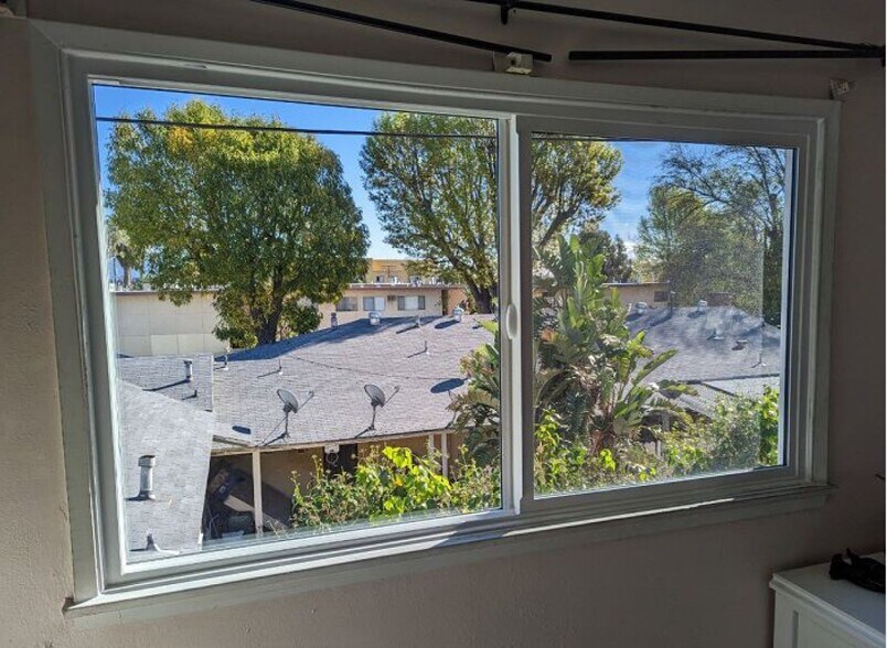 More Photos Of 13524 Vanowen St, Van Nuys Apartments For Sale