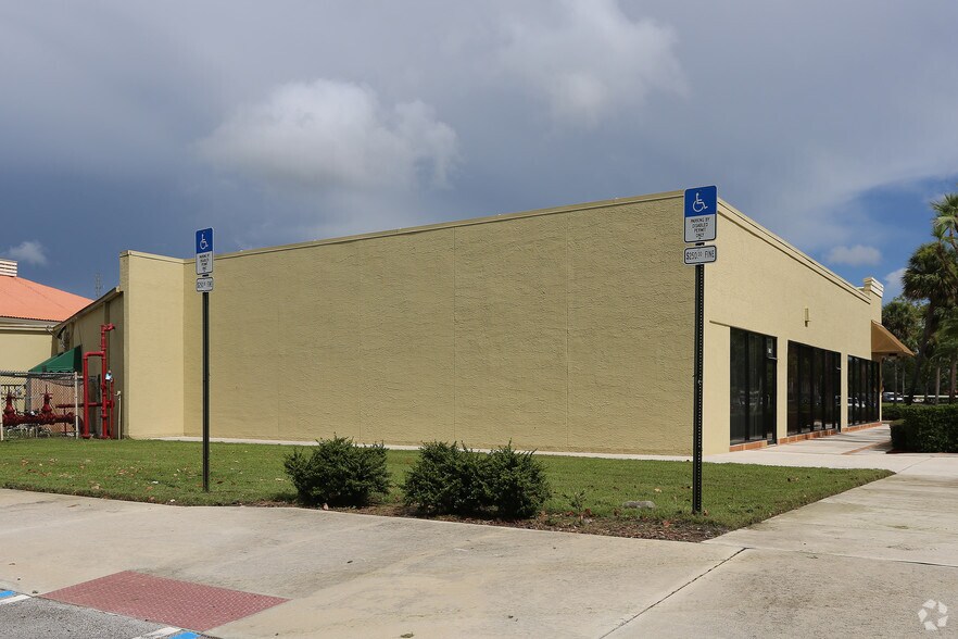 More Photos Of 3036-3208 SW Martin Downs Blvd, Palm City General Retail For Lease