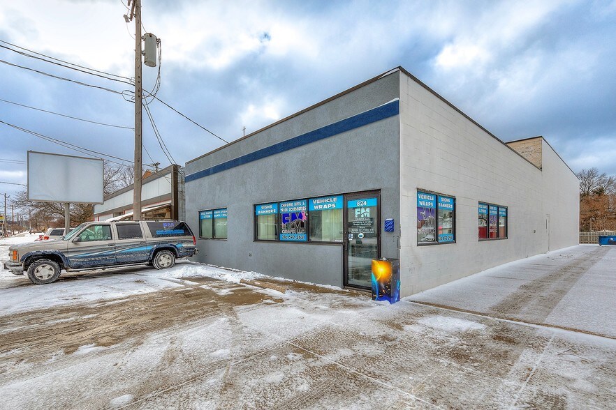 More Photos Of 824 E 222nd St, Euclid Warehouse For Sale