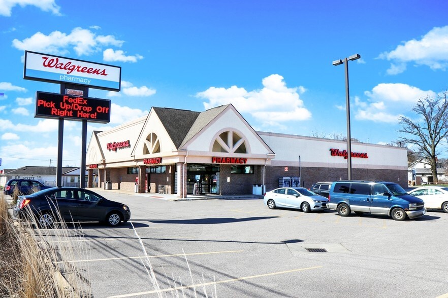 More Photos Of 1130 S Arlington St, Akron Drugstore For Lease