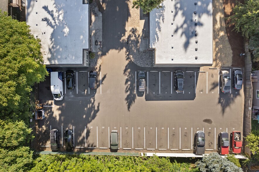 More Photos Of 2615-2631 SE 111th Ave, Portland Apartments For Sale