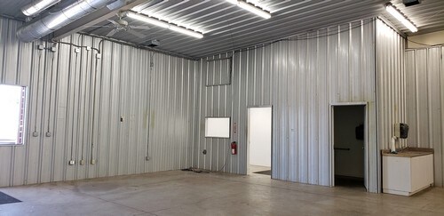 More Photos Of 44 NE 51st St, Oklahoma City Light Distribution For Lease