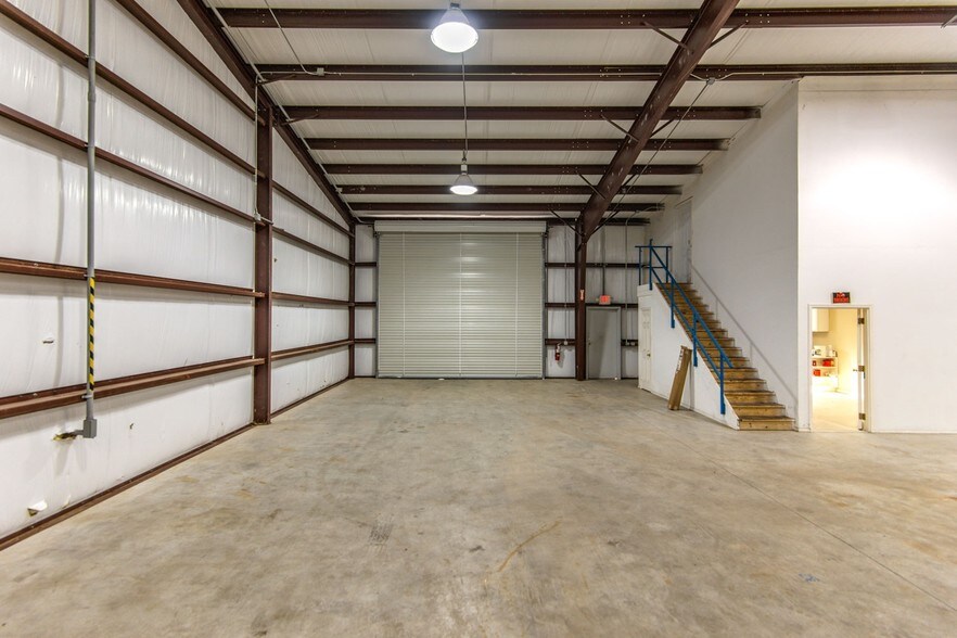 More Photos Of 13939 Old Texaco Rd, Conroe Industrial For Sale