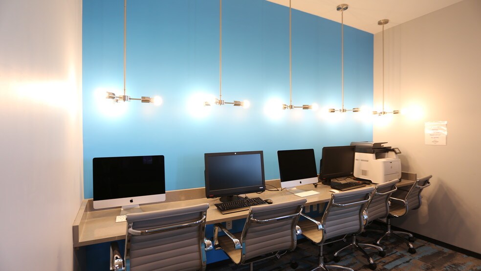 More Photos Of 1400 N High St, Columbus Apartments For Lease