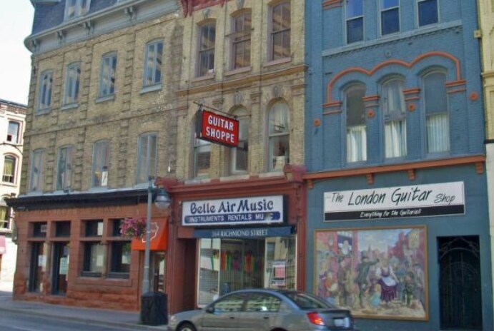 More Photos Of 364 Richmond St, London Storefront Retail Office For Lease