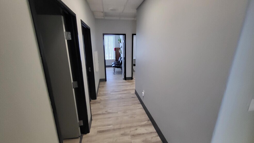 More Photos Of 220 E Horizon Dr, Henderson Medical For Lease