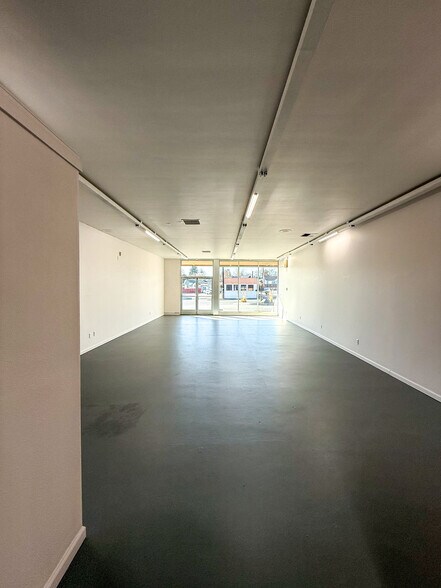 More Photos Of 1513 Summitview Ave, Yakima General Retail For Lease