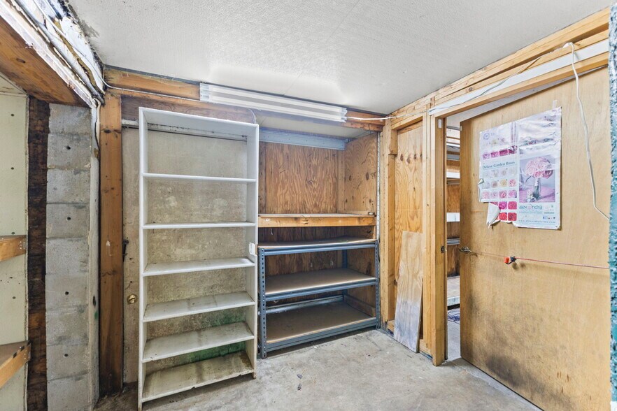 More Photos Of 5034 N Nebraska Ave, Tampa Freestanding For Sale