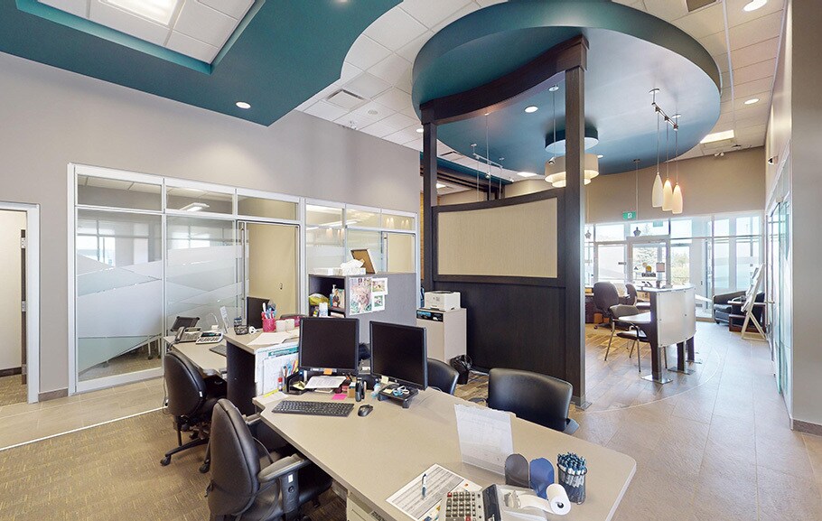 More Photos Of 1012 Manitoba Av, Selkirk Medical For Lease