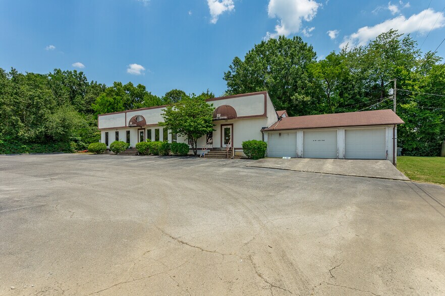 More Photos Of 4808 Hixson Pike, Hixson Office For Sale