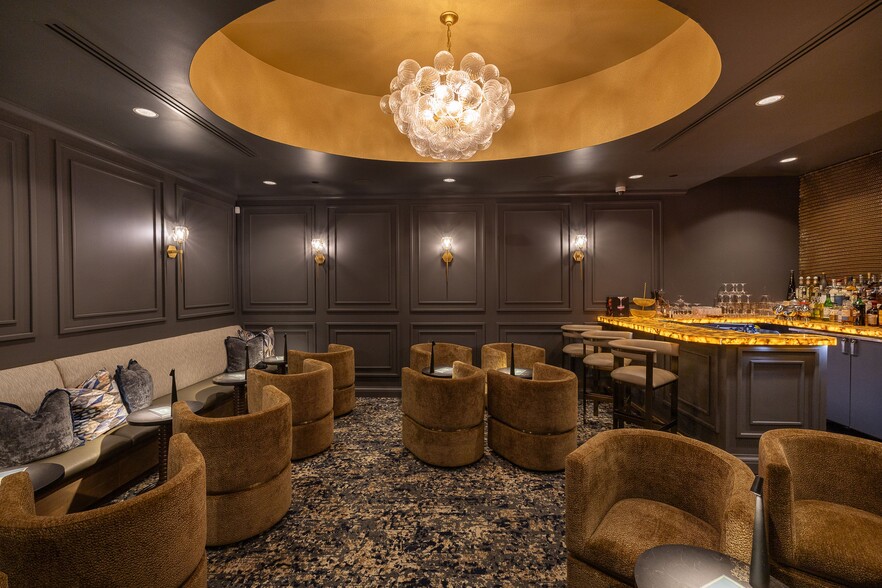 More Photos Of 714 Baronne St, New Orleans General Retail For Lease