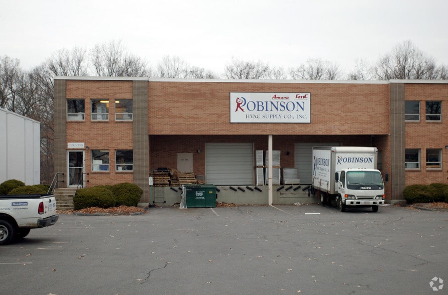 More Photos Of 226-262 Prestige Park Rd, East Hartford Light Distribution For Lease