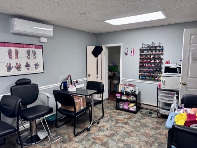 More Photos Of , Waynesboro Office For Sale