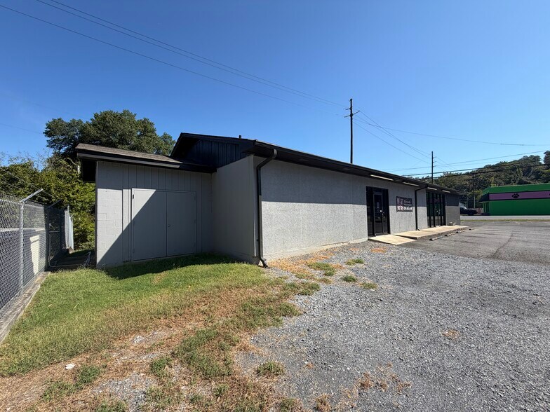 More Photos Of 1200 Dean Ave SE, Rome Self Storage For Sale