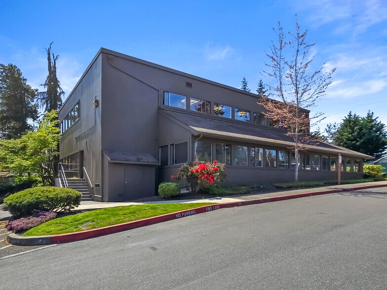 More Photos Of 111 SE Everett Mall Way, Everett Office For Sale