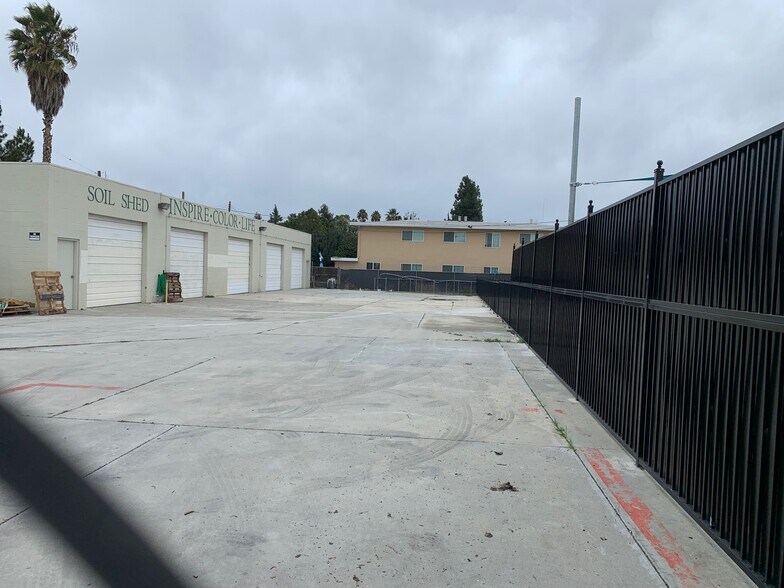 More Photos Of 2931 El Camino Real, Santa Clara Warehouse For Lease