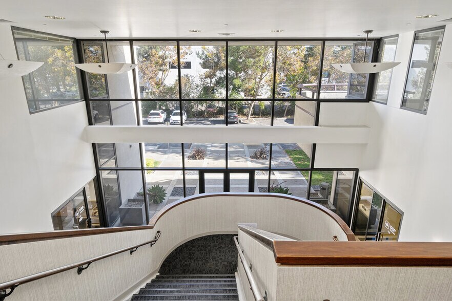 More Photos Of 3235 Kifer Rd, Santa Clara Office For Sale