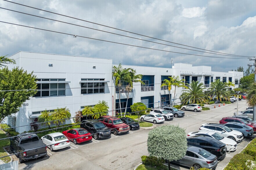 More Photos Of 1500 NW 89th Ct, Doral Loft Creative Space For Lease