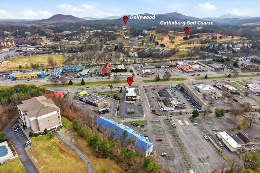 More Photos Of 3584 Parkway, Pigeon Forge Restaurant For Lease