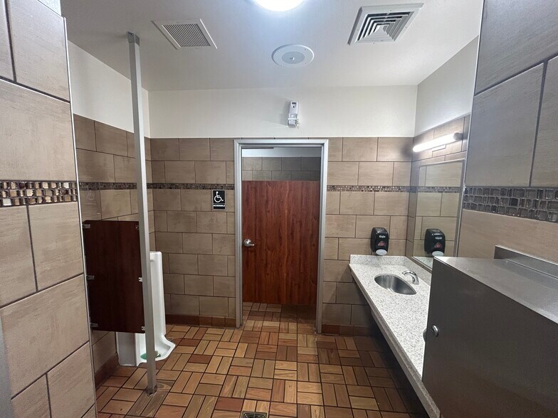 More Photos Of 3827 Pederson Dr, De Forest Convenience Store For Sale