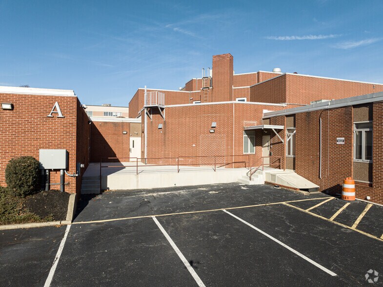 More Photos Of 500 Grove St, Haddon Heights Medical For Lease