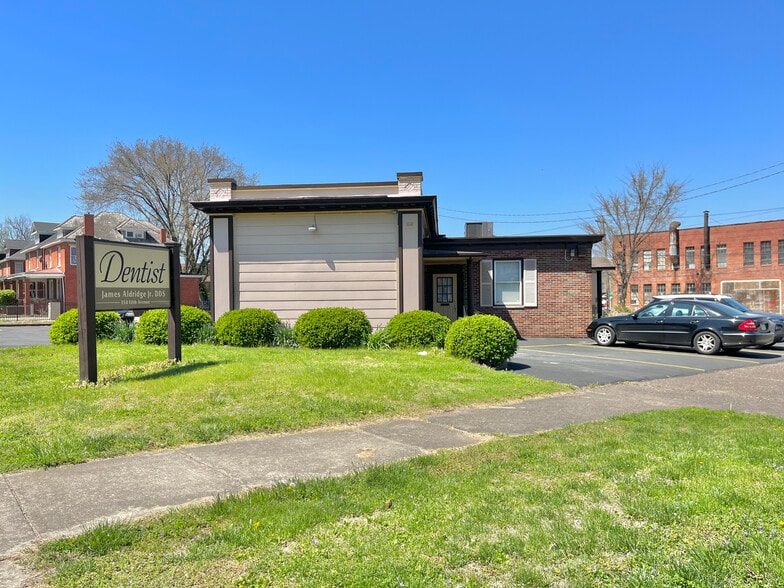 More Photos Of 350 5th Ave, Huntington Medical For Sale