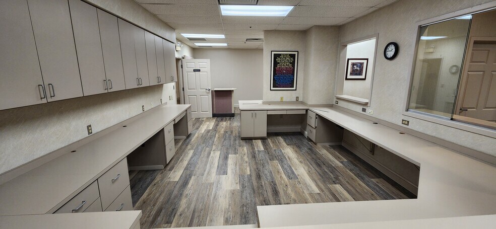 More Photos Of 200 Arh Ln, Low Moor Hospital For Sale