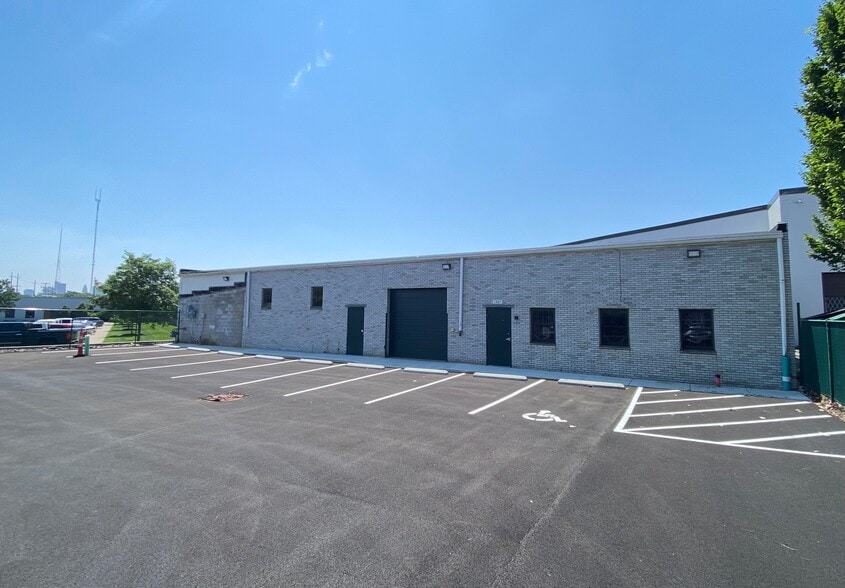 Primary Photo Of 1385-1387 Goodale Blvd, Columbus Warehouse For Lease