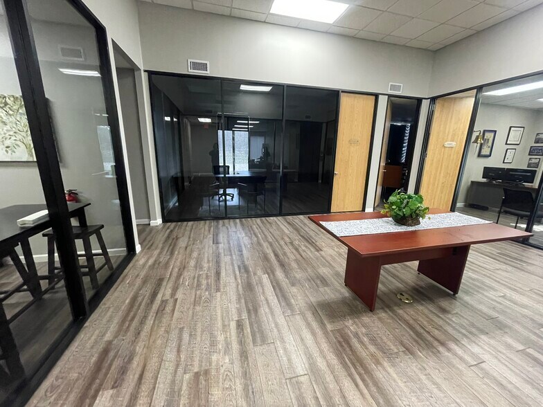 More Photos Of 10480 Grant Rd, Houston Loft Creative Space For Lease