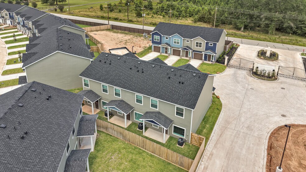 More Photos Of , Willis Multifamily For Sale