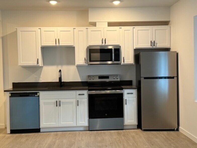More Photos Of 3823-3841 SE 52nd Ave, Portland Apartments For Sale