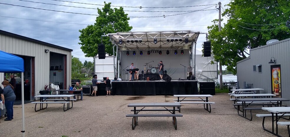 More Photos Of 195 Water St, Iola Restaurant For Sale