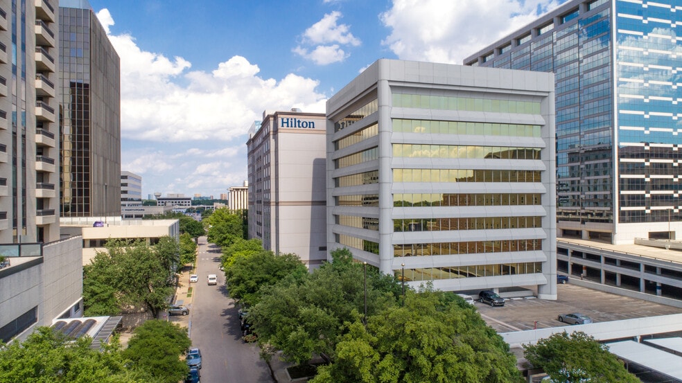 More Photos Of 5944 Luther Ln, Dallas Office For Lease