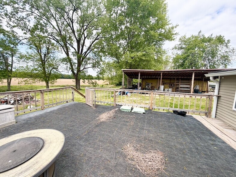 More Photos Of 3480 S US Highway 31, Franklin Convenience Store For Sale